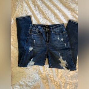 Judy Blue Distressed Denim Boyfriend Fit